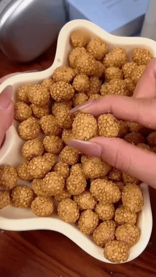Sesame Coated Yam Peanuts. Original Flavor-9YOE9
