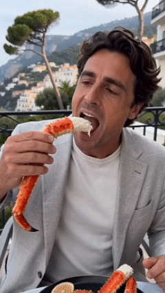 🦀Wild-caught Alaskan Red King Crab — High-protein, pure meat crab legs🦀-Family